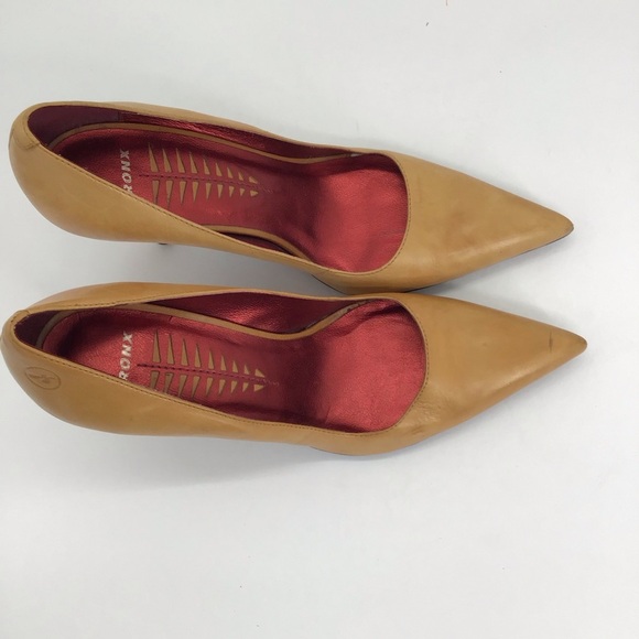 Bronx Women’s Stiletto Leather Heel Pump Business Casual Carmel Size 38.5=8.5 US - Picture 3 of 10